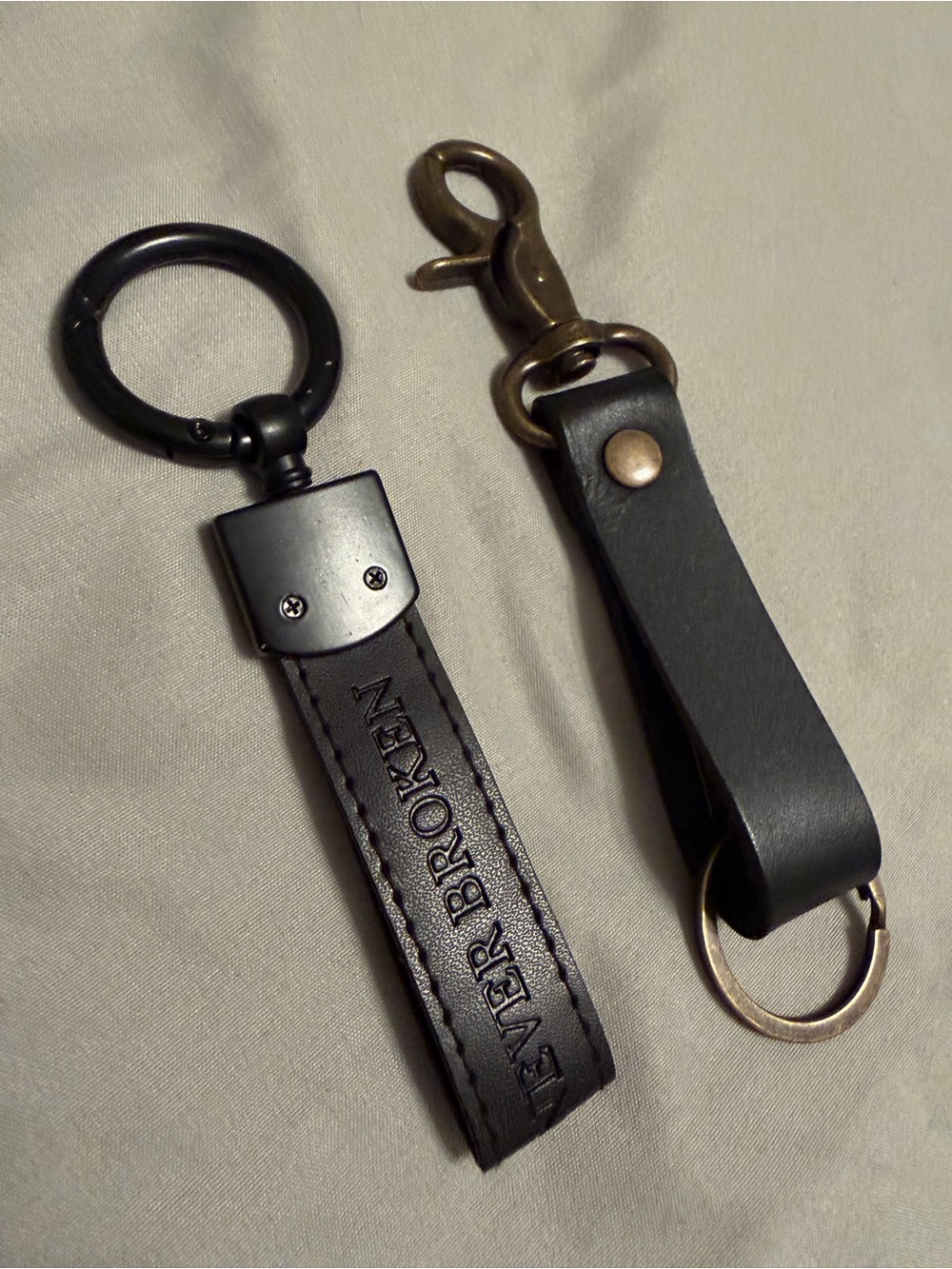 Prps Jeans Bruised never BROKEN Embossed Black Leather Keychain